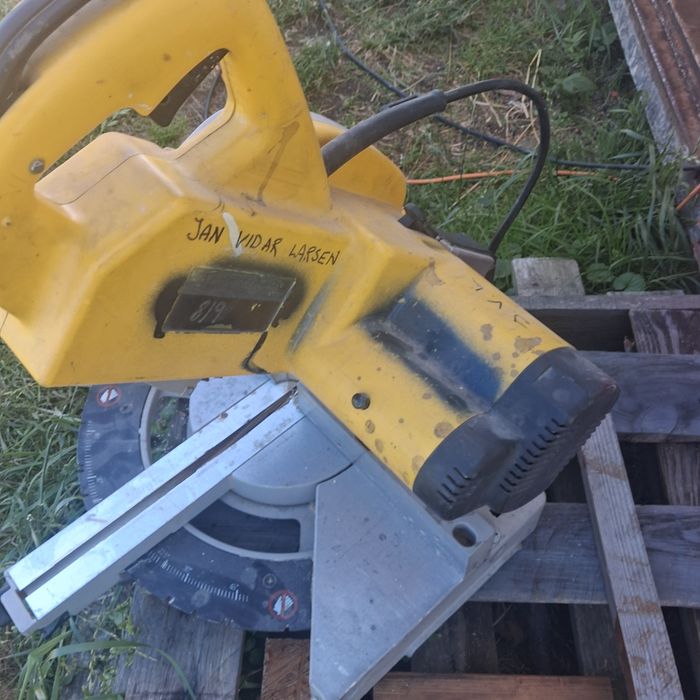 Dewalt dw707 ukośnica piła tarczowa