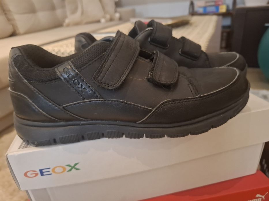 Skórzane męskie czarne buty Geox r. 39