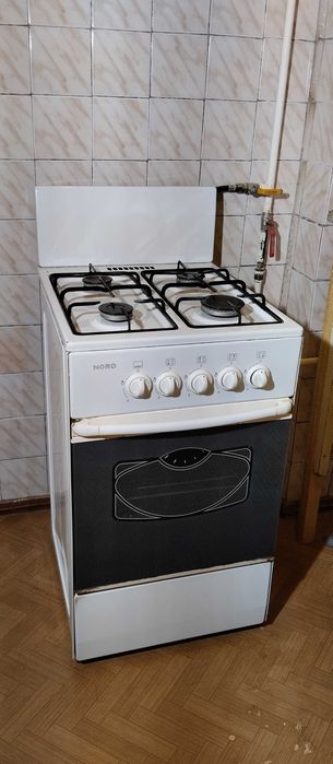 Продам газовую плиту