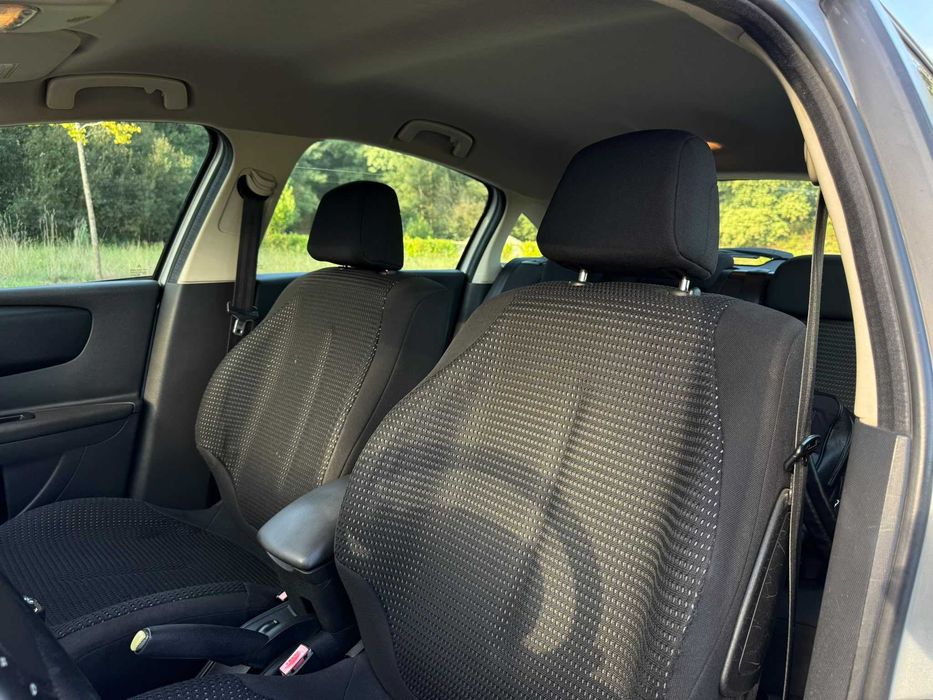 Citroen C4 1.4 16V SX