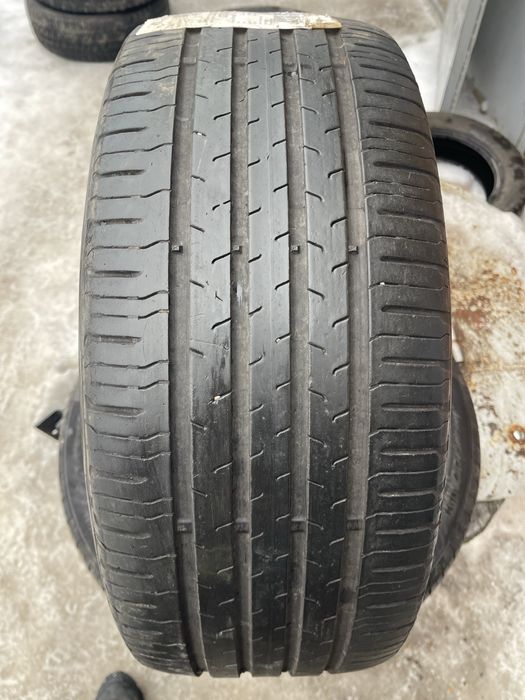 Літня резина пара 225/45 R18 continental