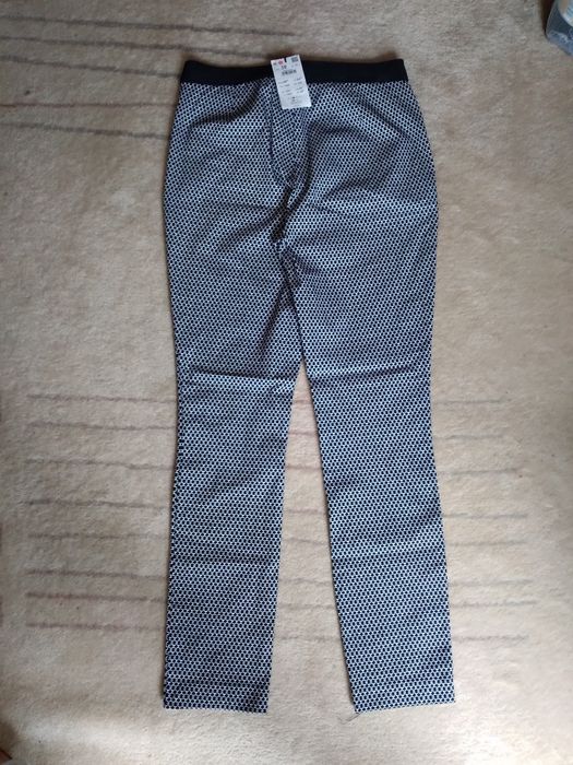 Eleganckie spodnie Reserved typu cygaretki r. 38