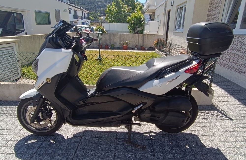 Yamaha X-max 125R