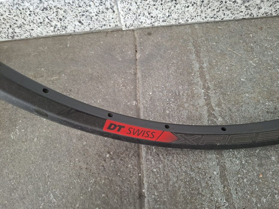 2 Aros DT Swiss XRC 330 Carbono 26"