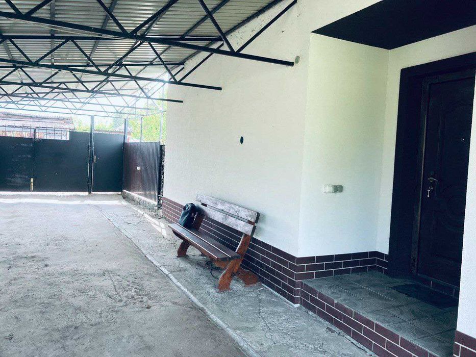 Продається добротний будинок в Богодухові,