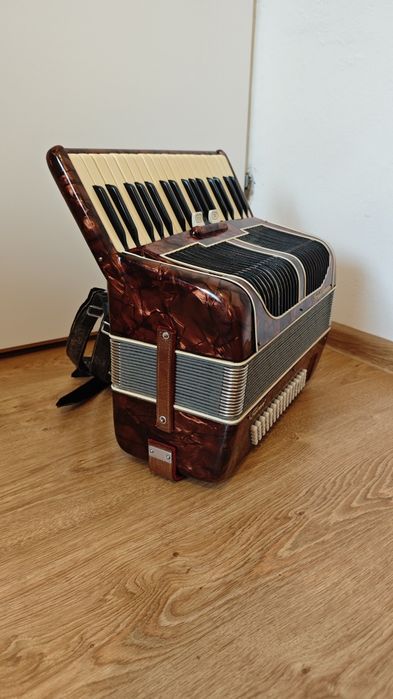 Akordeon Royal Standard Favorit 80 Musette