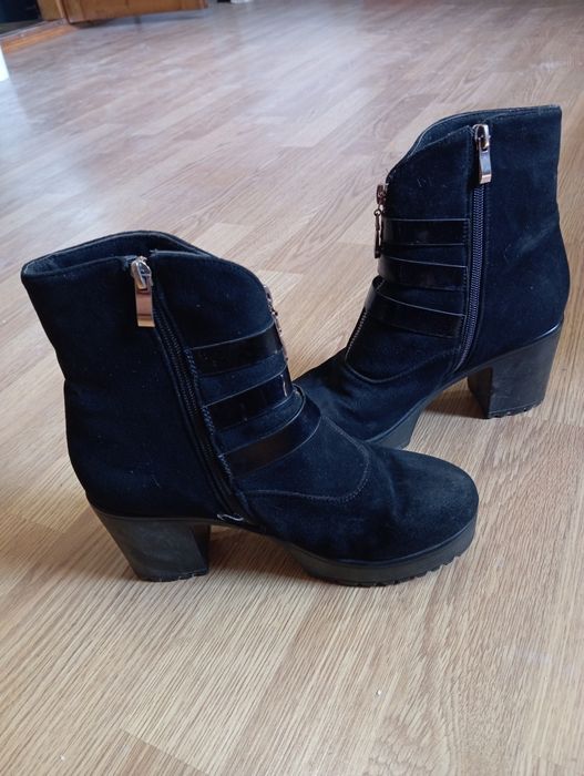 Замшеві зимові ( осінні) черевички