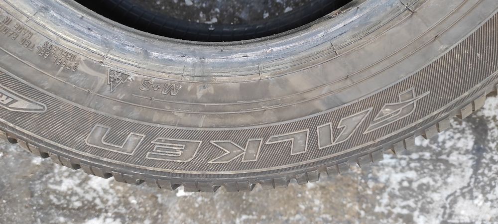 Opony zimowe jak nowe FALKEN EUROWINTER -HS01/205/60/15