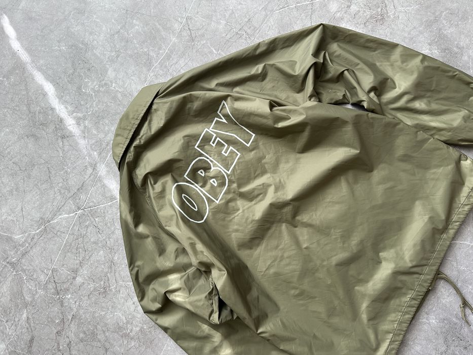 Мужская ветровка Obey.