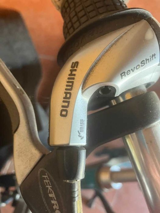 Bicicleta eletrica Neomouv mudanças Shimano partes Tektro urbana 28"