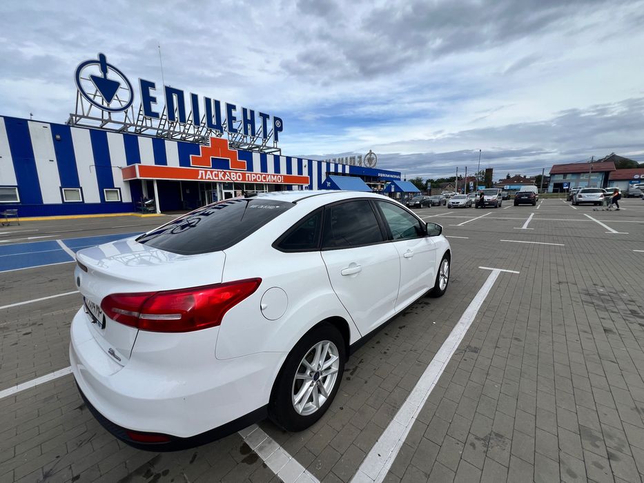 Продаж Ford Focus 2.0 бензин автомат 2016 рік