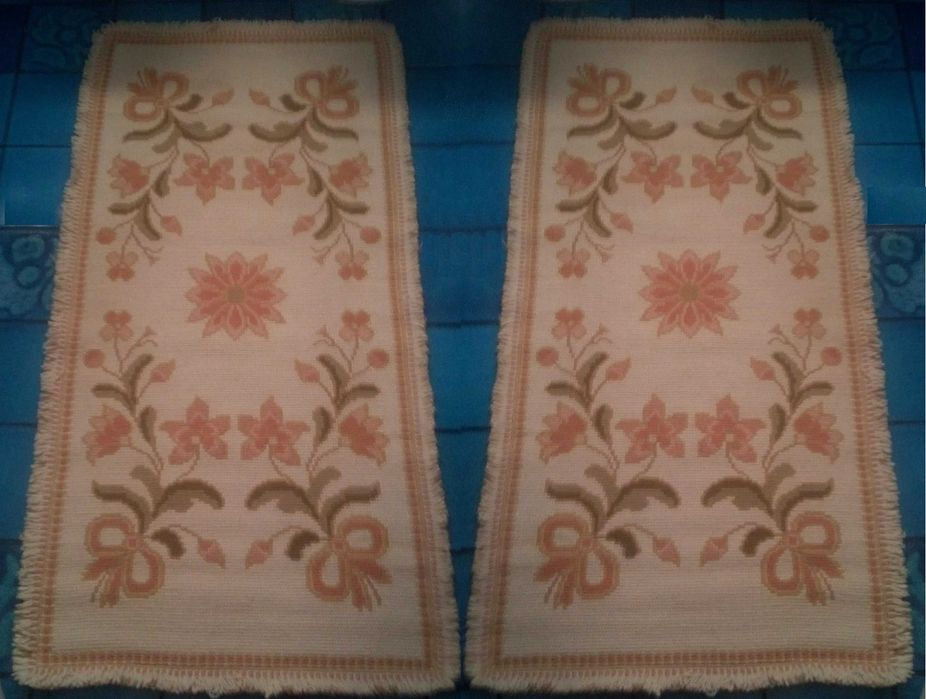 Pair of Traditional Arraiolos Rugs (150x64 cm each), Certified