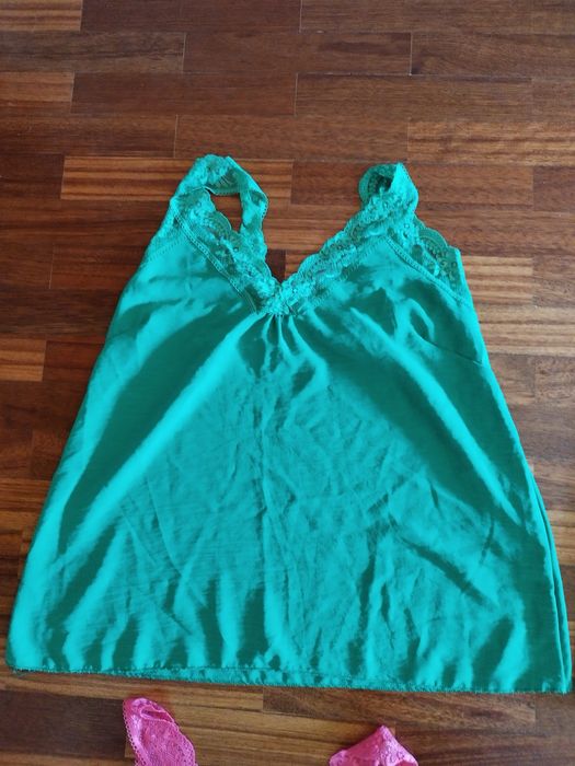Women's Tops in 4 Colors