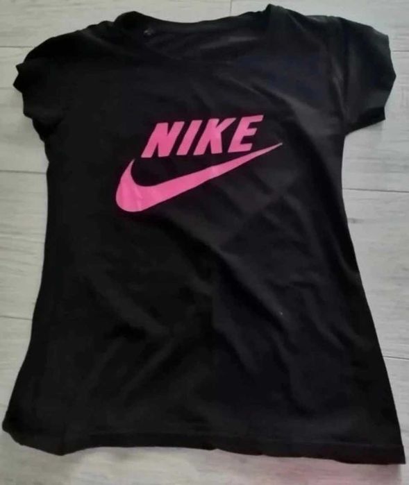 Koszulka NIKE czarna różowa t-shirt