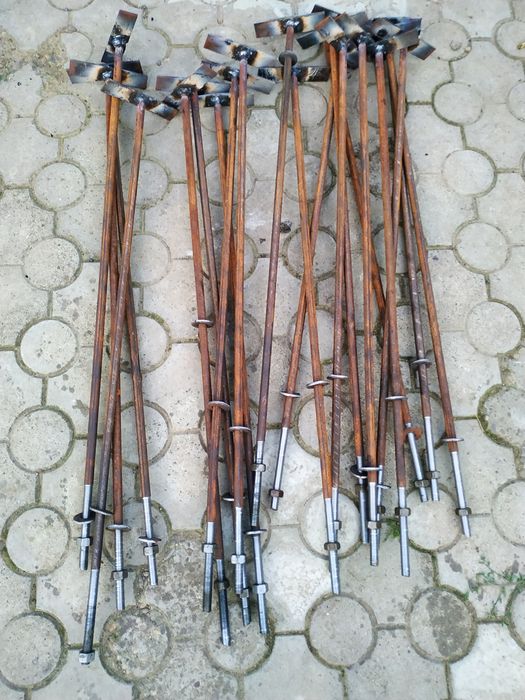 продам анкерні болти м-12