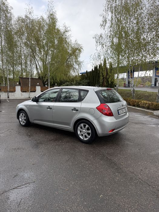 Надійний автомобіль Kia Cee’d 1.6 Diesel Ceed