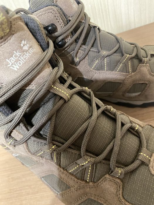 Ботинки трекинговые бренда Jack Wolfskin