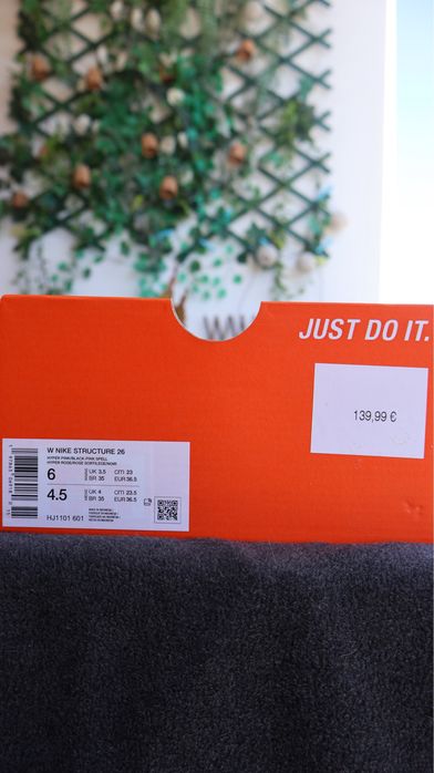 Nike Structure 26 - Pink spell