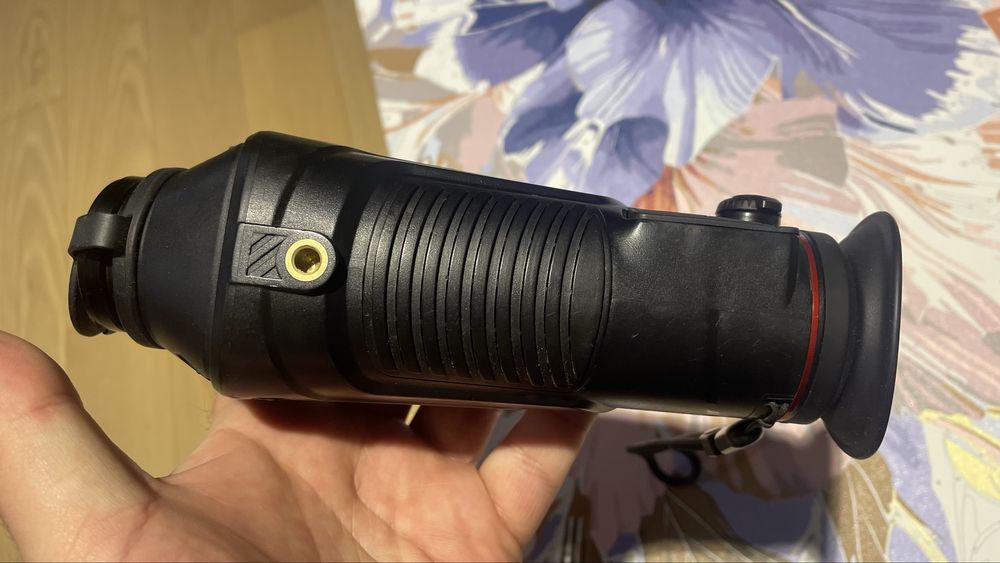 Тепловізор 2000 метрів Guide TrackIR35