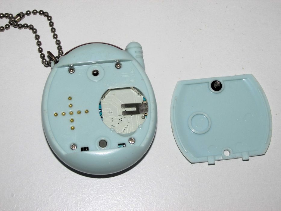 Tamagotchi V3 2004 Blue Camo Bandai