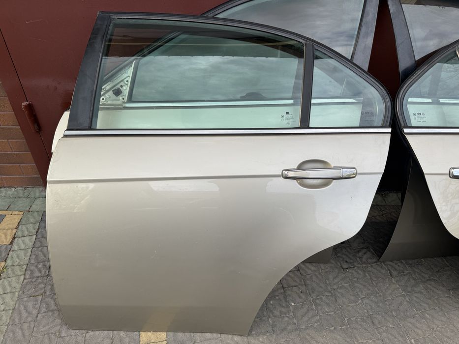 Двері для автомобіля Chevrolet Epica