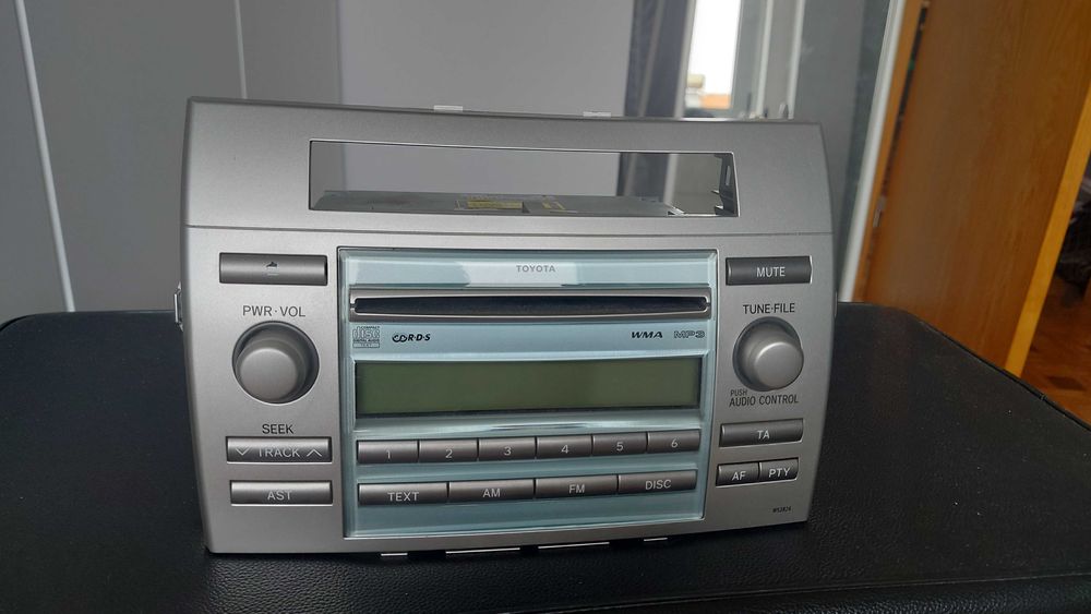 Sistema áudio rádio CD Toyota Corolla Verso 86120-0F030 CQJS7772G 2007