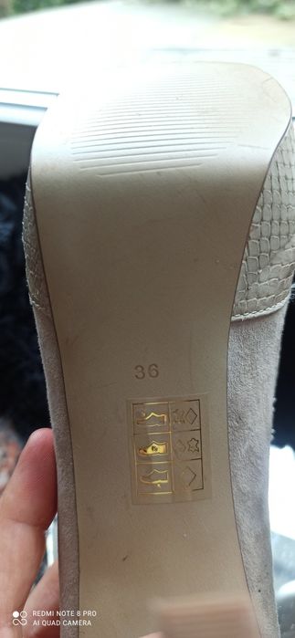 Szpilki Guess 36