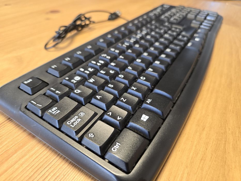 Teclado USB Logitech K120 – Bom estado, fiável e confortável