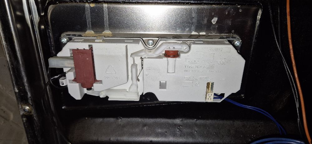 Продам запасні частини до посудомийної машини Electrolux ESL 66010