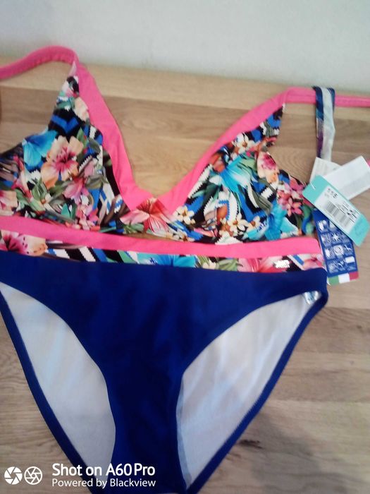 Купальник р46 на косточках,новый Польша. Европейский р 42