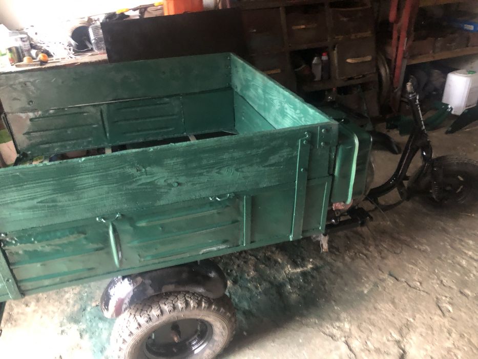 Продам муравей.