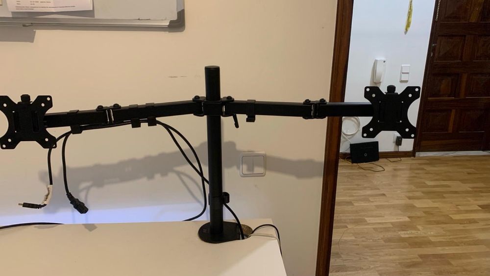 Suporte de mesa para dois monitores