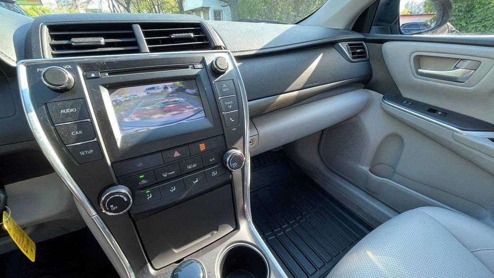 Toyota Camry 2016 2,5 кожа