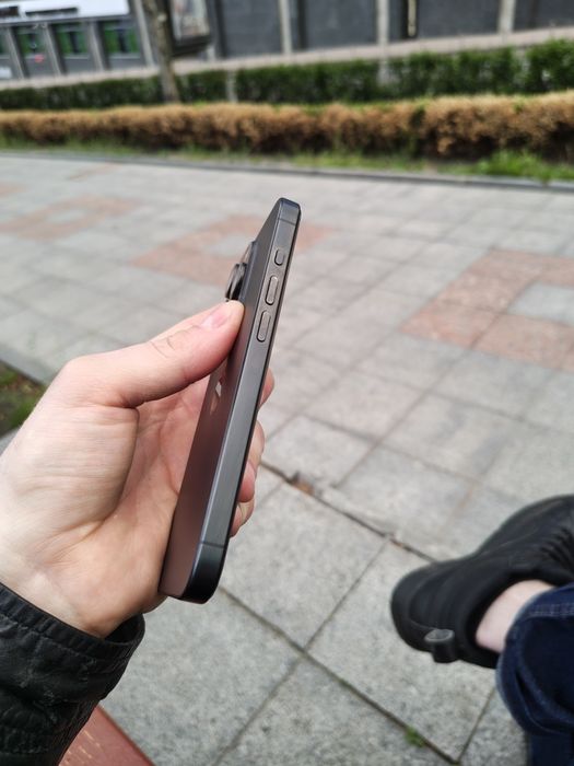 Iphone 15 Pro.В идеале.128гб