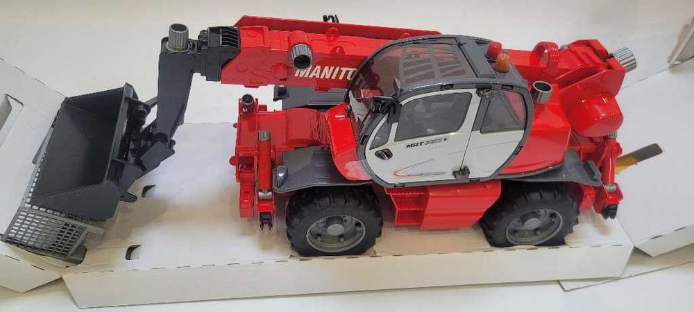 Bruder 02129 ładowarka Manitou z akcesoriami nr. 14