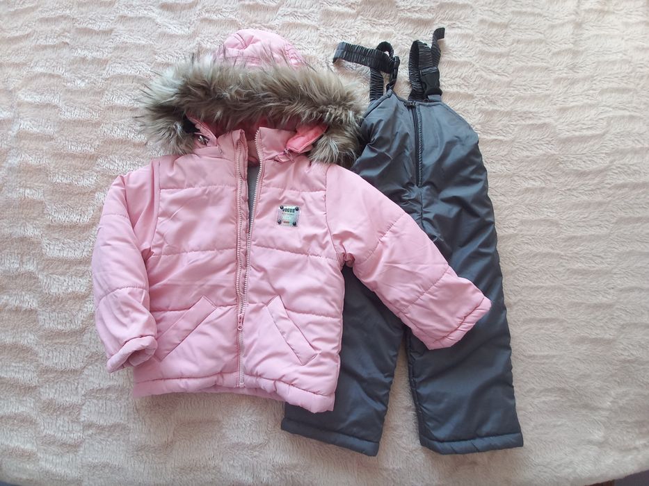 Зимова куртка на дівчинку