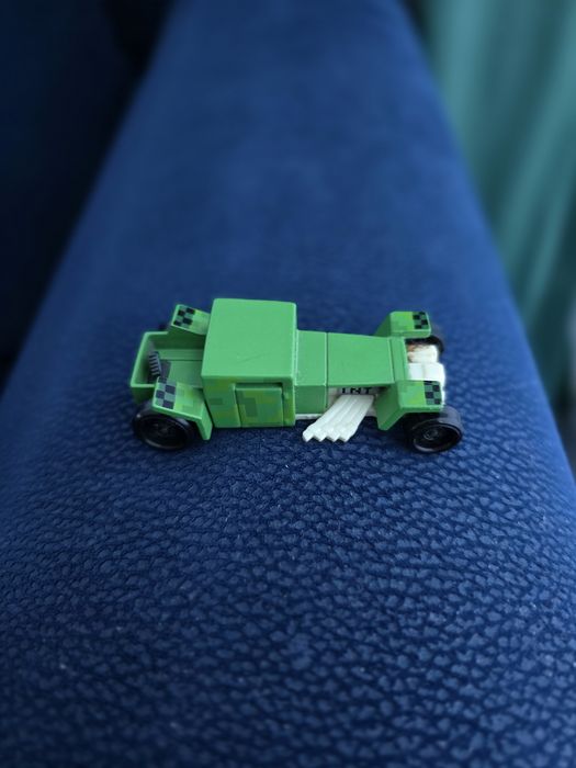 Auto HotWheels Minecraft Creeper