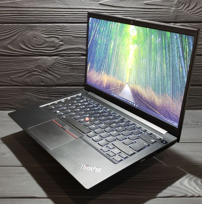 Ноутбук Lenovo ThinkPad E14 Gen 4 14" i3 / 16 GB / SSD 256 / Гарантія
