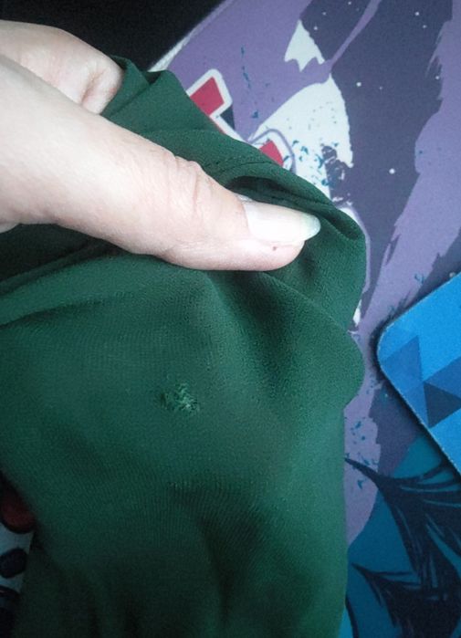 Blusa verde botões costas