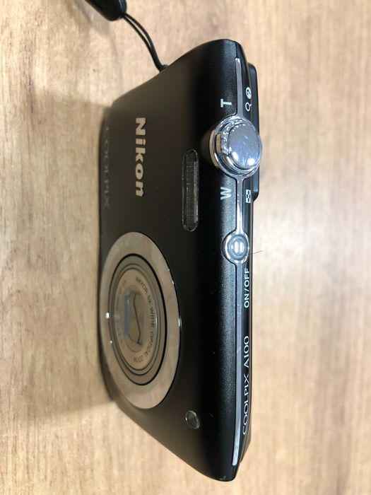 Фотоаппарат Nikon Coolpix A100 Black б/у цифровая компактная камера карта памяти