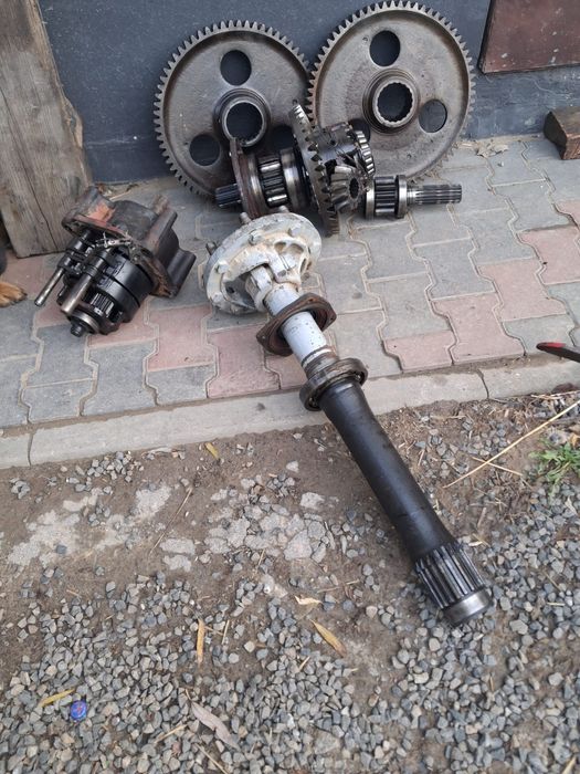 Sprzedam tylny most koła zębate mtz belarus pronar 1025