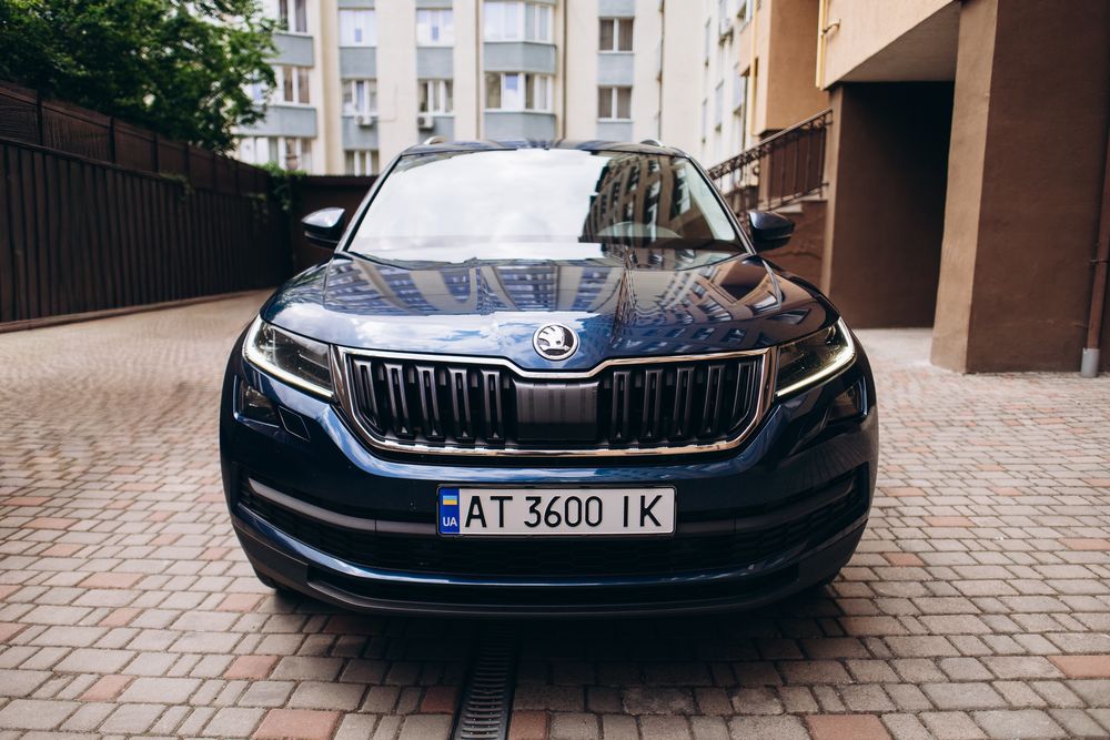 Продаю власний автомобіль
