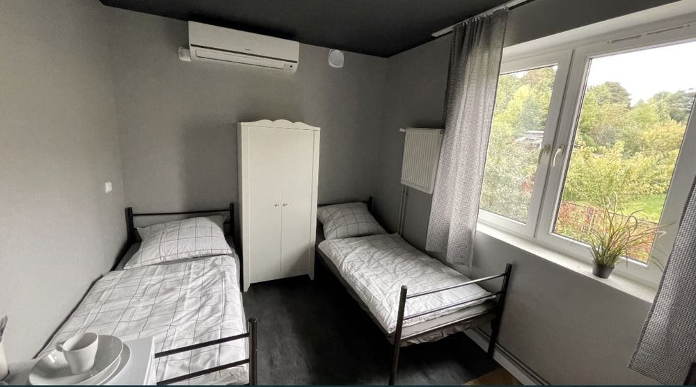 Pokoje / mieszkanie  do wynajeci