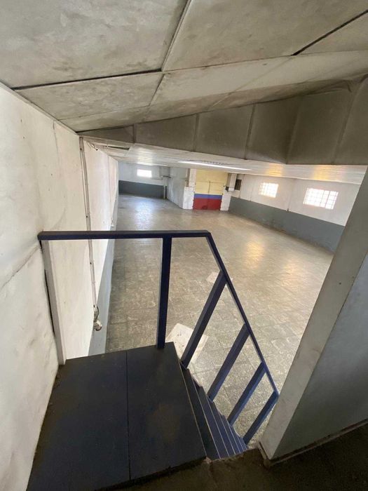 Armazém 400m2 para alugar