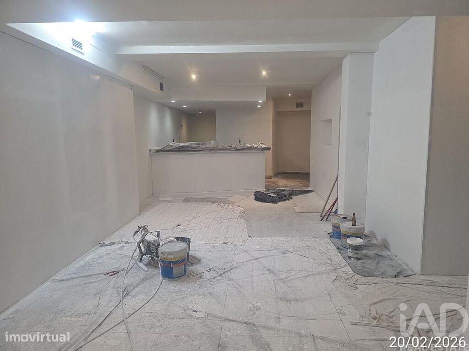Loja / Estabelecimento Comercial em Gondomar (São Cosme), Valbom e Jov