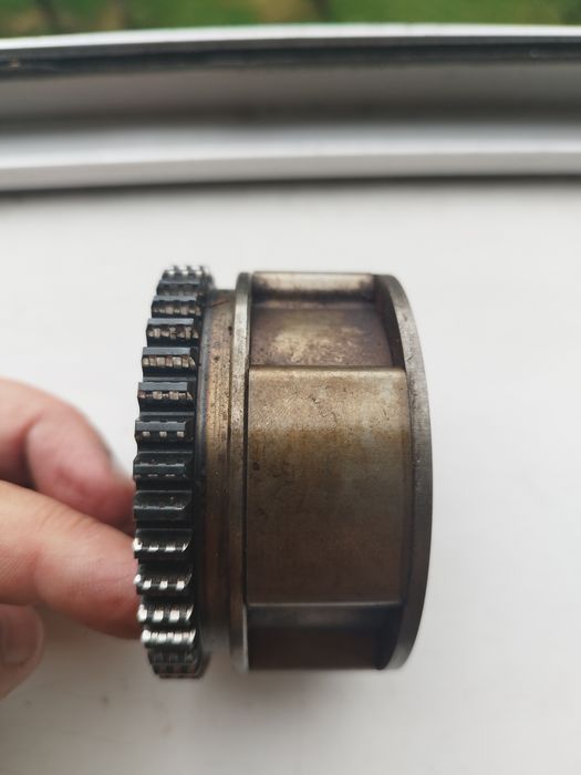 Регулятор фаз газорозподілу nissan