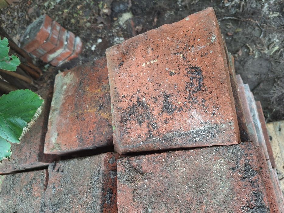 Stare płytki ceglane kostka ceglana cegła