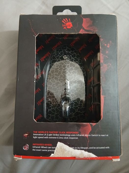 Krwawa mysz a70 z wieloma kolorami podświetlenia