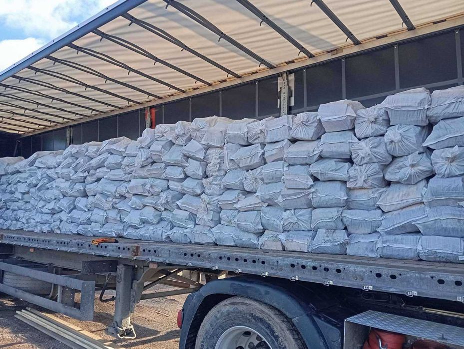 Деревне вугілля твердих порід