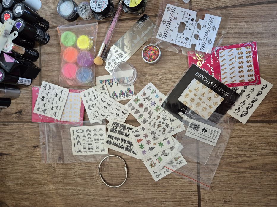 Lakiery hybrydowe, ozdoby komplet